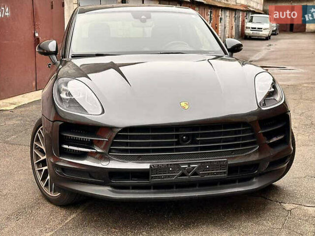 Серый Порше Масан, объемом двигателя 3 л и пробегом 88 тыс. км за 35000 $, фото 2 на Automoto.ua