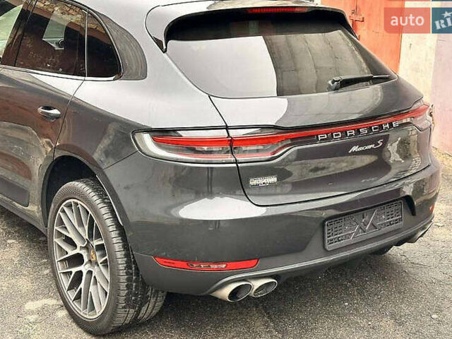 Серый Порше Масан, объемом двигателя 3 л и пробегом 88 тыс. км за 35000 $, фото 9 на Automoto.ua