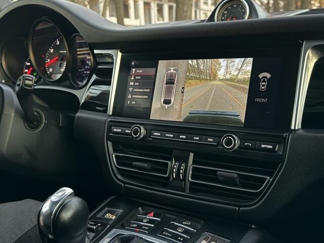 Серый Порше Масан, объемом двигателя 3 л и пробегом 107 тыс. км за 48000 $, фото 4 на Automoto.ua