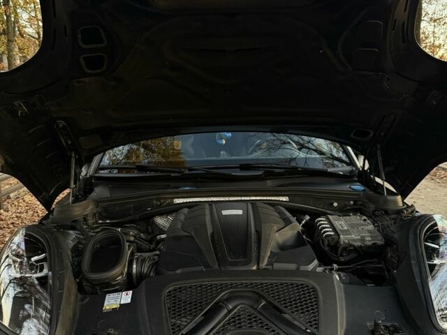 Серый Порше Масан, объемом двигателя 3 л и пробегом 107 тыс. км за 48000 $, фото 3 на Automoto.ua