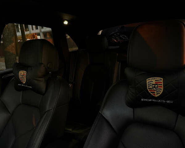 Сірий Порше Масан, об'ємом двигуна 3 л та пробігом 107 тис. км за 48000 $, фото 22 на Automoto.ua