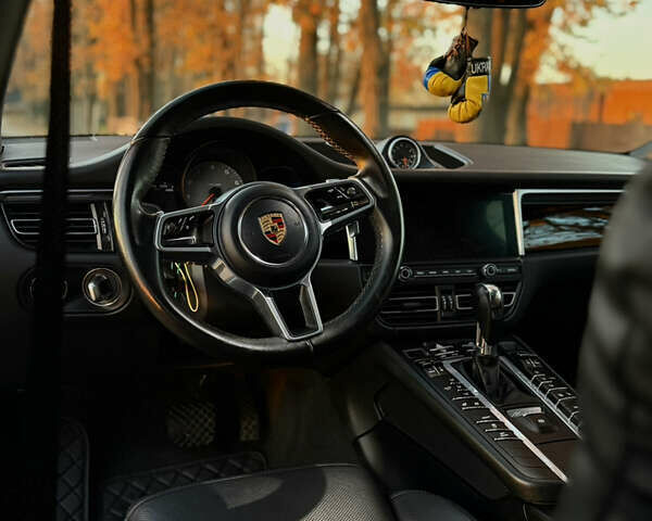 Сірий Порше Масан, об'ємом двигуна 3 л та пробігом 107 тис. км за 48000 $, фото 17 на Automoto.ua