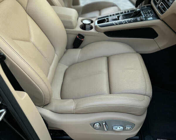 Серый Порше Масан, объемом двигателя 3 л и пробегом 96 тыс. км за 39700 $, фото 16 на Automoto.ua