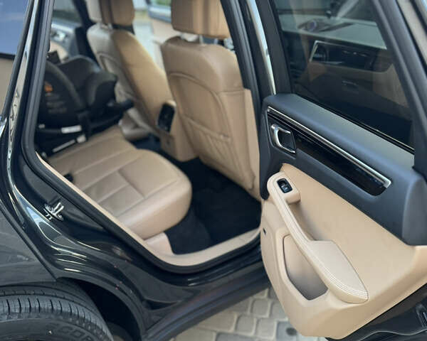 Серый Порше Масан, объемом двигателя 3 л и пробегом 95 тыс. км за 38900 $, фото 23 на Automoto.ua