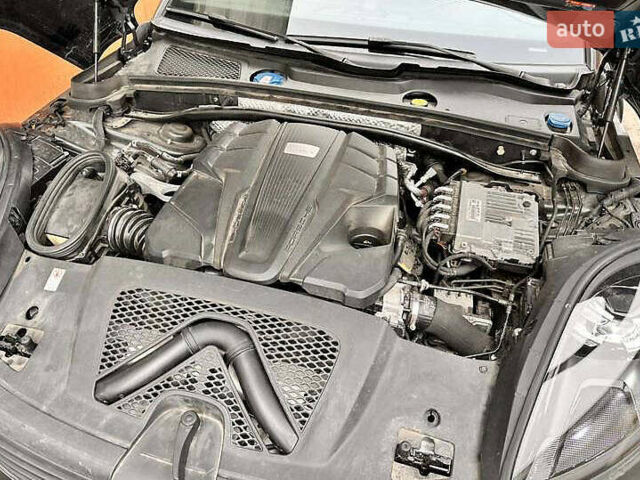 Серый Порше Масан, объемом двигателя 3 л и пробегом 88 тыс. км за 35000 $, фото 23 на Automoto.ua