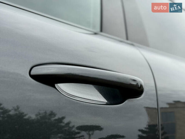 Серый Порше Масан, объемом двигателя 2 л и пробегом 42 тыс. км за 53990 $, фото 11 на Automoto.ua