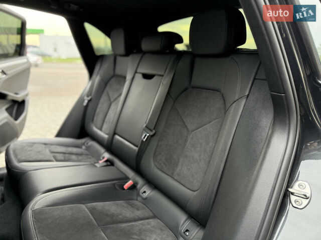 Серый Порше Масан, объемом двигателя 2 л и пробегом 42 тыс. км за 53990 $, фото 42 на Automoto.ua