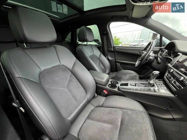 Серый Порше Масан, объемом двигателя 2 л и пробегом 42 тыс. км за 50000 $, фото 3 на Automoto.ua