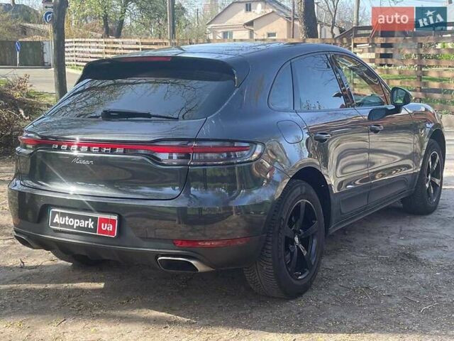 Серый Порше Масан, объемом двигателя 2 л и пробегом 40 тыс. км за 55290 $, фото 4 на Automoto.ua
