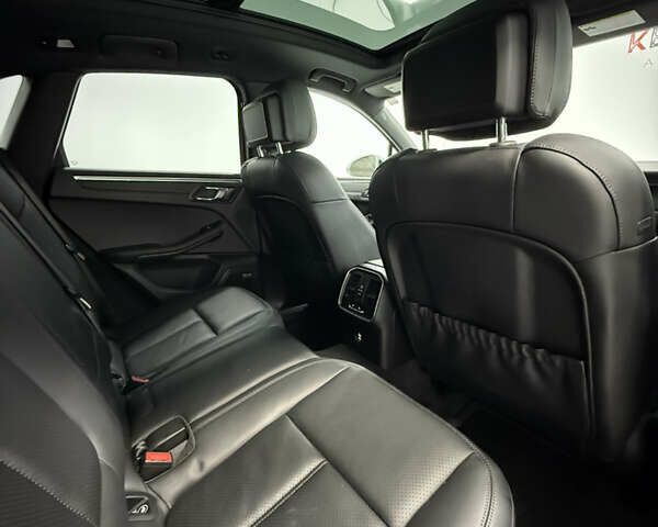 Сірий Порше Масан, об'ємом двигуна 1.98 л та пробігом 61 тис. км за 42500 $, фото 27 на Automoto.ua