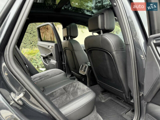 Серый Порше Масан, объемом двигателя 2 л и пробегом 42 тыс. км за 53990 $, фото 50 на Automoto.ua