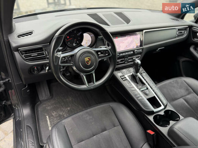 Серый Порше Масан, объемом двигателя 2 л и пробегом 42 тыс. км за 53990 $, фото 30 на Automoto.ua