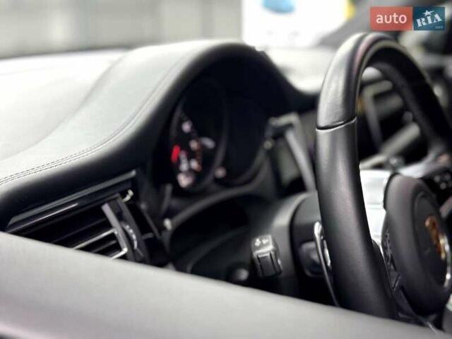 Серый Порше Масан, объемом двигателя 1.98 л и пробегом 62 тыс. км за 44500 $, фото 13 на Automoto.ua