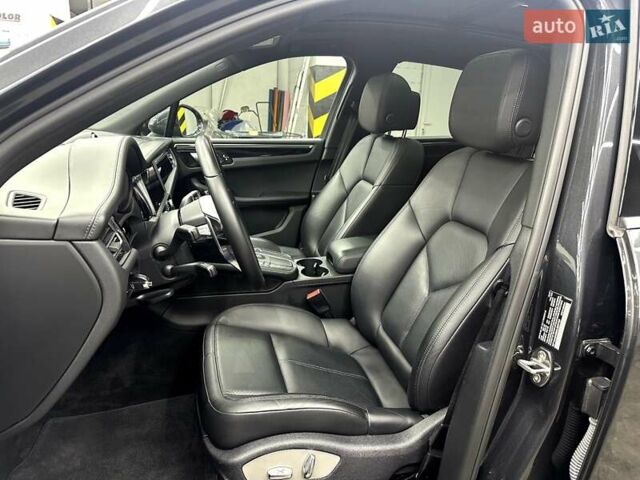 Серый Порше Масан, объемом двигателя 1.98 л и пробегом 62 тыс. км за 44500 $, фото 8 на Automoto.ua
