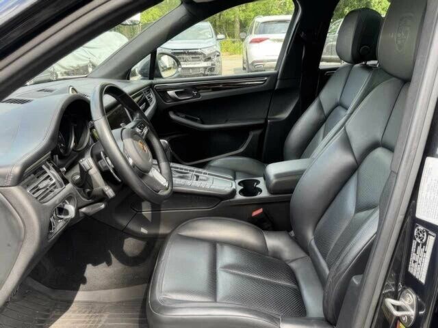 Порше Масан 2021 в Житомире на Automoto.ua Серый Порше Масан, объемом двигателя 3 л и пробегом 26 тыс. км за 11000 $, фото 6 на Automoto.ua