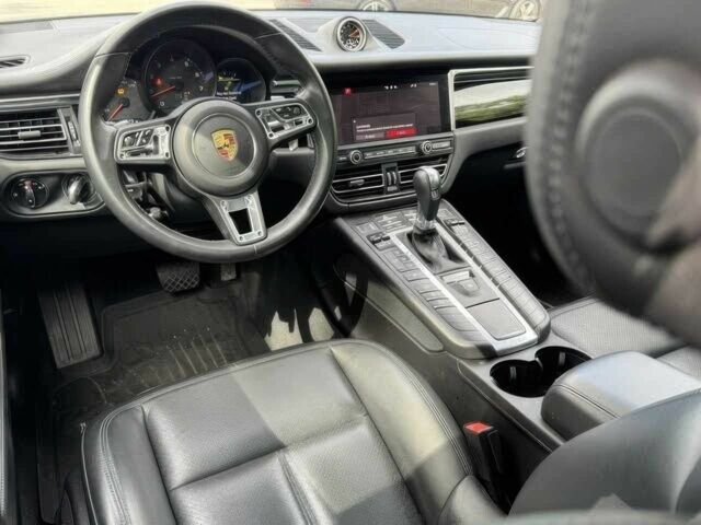 Порше Масан 2021 в Житомире на Automoto.ua Серый Порше Масан, объемом двигателя 3 л и пробегом 26 тыс. км за 11000 $, фото 5 на Automoto.ua