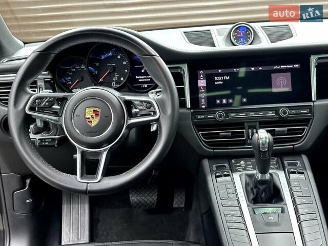 Серый Порше Масан, объемом двигателя 1.98 л и пробегом 62 тыс. км за 45800 $, фото 10 на Automoto.ua