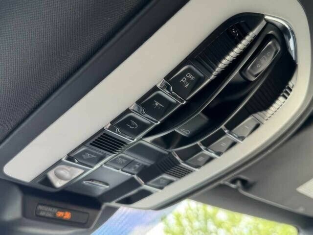 Порше Масан 2021 в Житомире на Automoto.ua Серый Порше Масан, объемом двигателя 3 л и пробегом 26 тыс. км за 11000 $, фото 9 на Automoto.ua