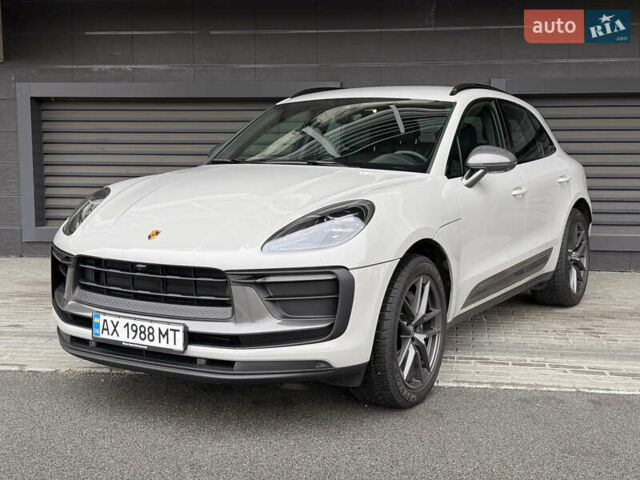 Серый Порше Масан, объемом двигателя 1.98 л и пробегом 37 тыс. км за 67000 $, фото 2 на Automoto.ua