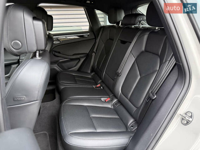 Серый Порше Масан, объемом двигателя 1.98 л и пробегом 37 тыс. км за 67000 $, фото 11 на Automoto.ua