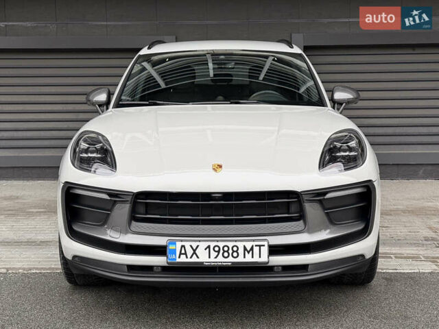 Серый Порше Масан, объемом двигателя 1.98 л и пробегом 37 тыс. км за 67000 $, фото 1 на Automoto.ua