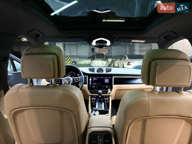 Серый Порше Масан, объемом двигателя 2 л и пробегом 40 тыс. км за 64500 $, фото 6 на Automoto.ua