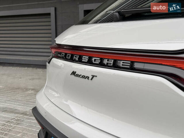 Серый Порше Масан, объемом двигателя 1.98 л и пробегом 37 тыс. км за 67000 $, фото 9 на Automoto.ua