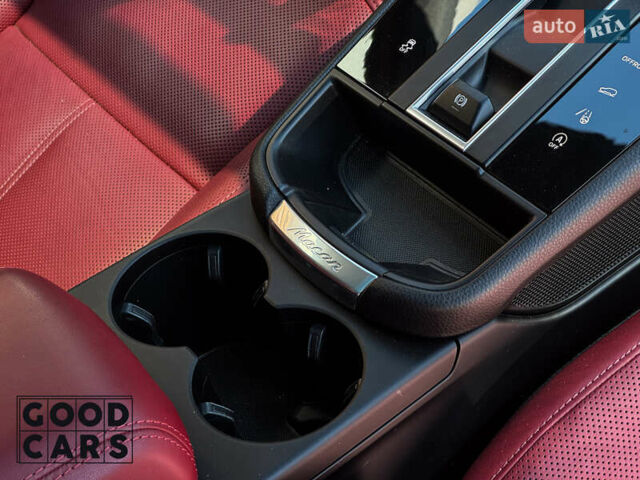 Серый Порше Масан, объемом двигателя 1.98 л и пробегом 25 тыс. км за 60000 $, фото 18 на Automoto.ua