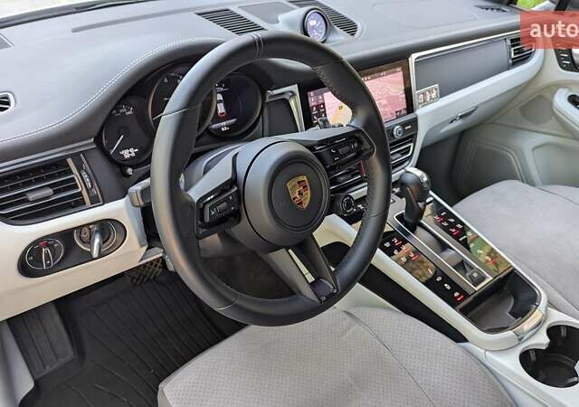 Серый Порше Масан, объемом двигателя 1.98 л и пробегом 50 тыс. км за 74000 $, фото 51 на Automoto.ua