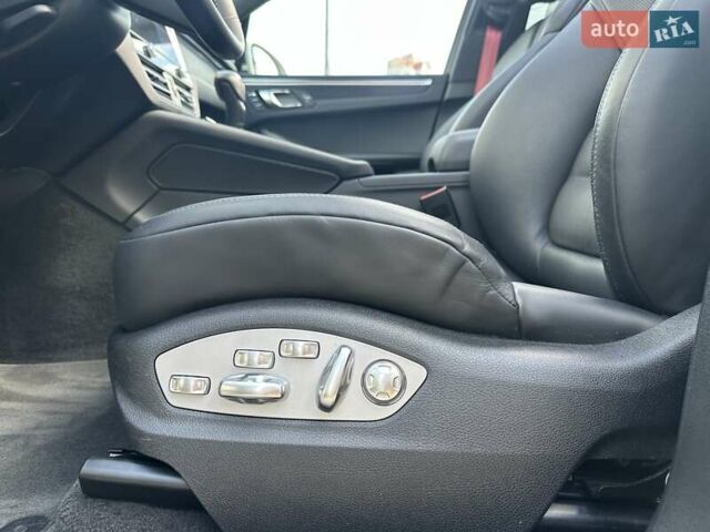Серый Порше Масан, объемом двигателя 2.89 л и пробегом 31 тыс. км за 115555 $, фото 41 на Automoto.ua