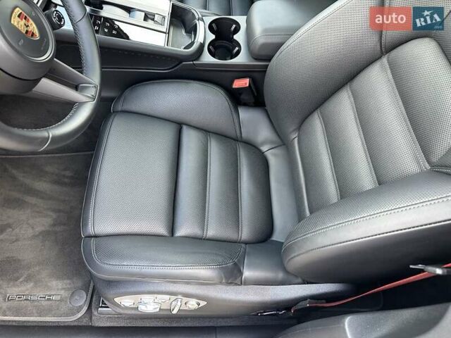 Серый Порше Масан, объемом двигателя 2.89 л и пробегом 31 тыс. км за 115555 $, фото 30 на Automoto.ua