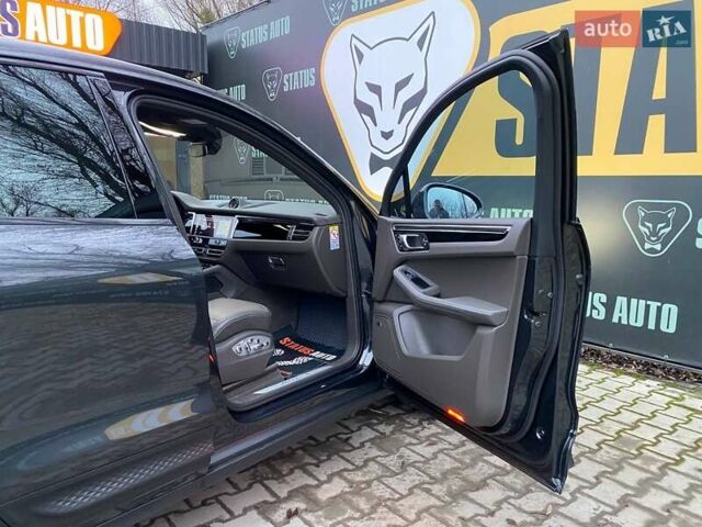 Серый Порше Масан, объемом двигателя 2.89 л и пробегом 50 тыс. км за 77000 $, фото 43 на Automoto.ua