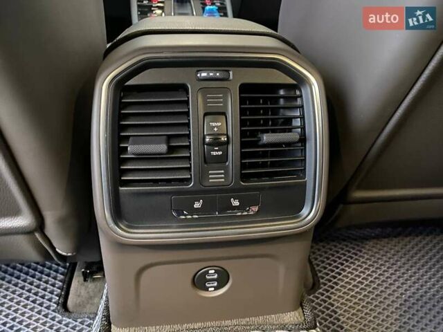 Серый Порше Масан, объемом двигателя 2.89 л и пробегом 50 тыс. км за 77000 $, фото 42 на Automoto.ua