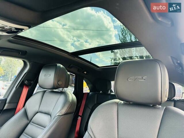 Серый Порше Масан, объемом двигателя 2.89 л и пробегом 31 тыс. км за 115555 $, фото 36 на Automoto.ua