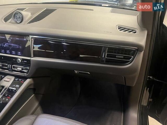 Серый Порше Масан, объемом двигателя 1.98 л и пробегом 11 тыс. км за 72563 $, фото 47 на Automoto.ua