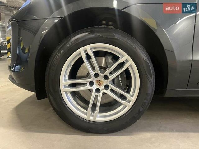 Серый Порше Масан, объемом двигателя 1.98 л и пробегом 11 тыс. км за 72563 $, фото 19 на Automoto.ua
