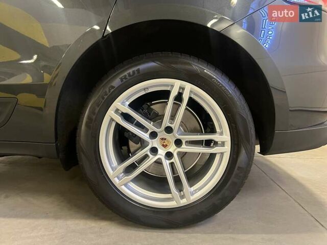 Серый Порше Масан, объемом двигателя 1.98 л и пробегом 11 тыс. км за 72563 $, фото 20 на Automoto.ua