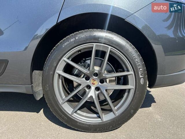 Серый Порше Масан, объемом двигателя 1.98 л и пробегом 17 тыс. км за 82179 $, фото 16 на Automoto.ua
