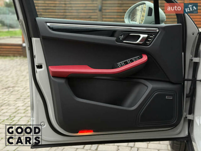 Серый Порше Масан, объемом двигателя 2.89 л и пробегом 16 тыс. км за 95000 $, фото 13 на Automoto.ua