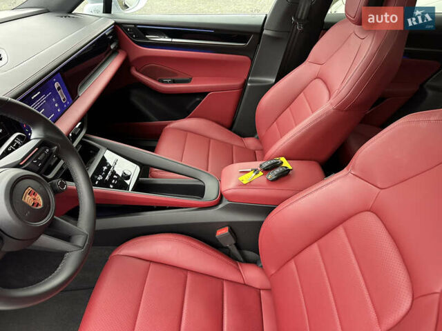 Порше Масан 2024 у Києві на Automoto.ua Сірий Порше Масан, об'ємом двигуна 0 л та пробігом 10 тис. км за 80500 $, фото 7 на Automoto.ua