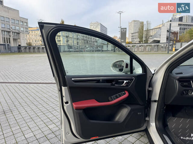 Серый Порше Масан, объемом двигателя 2.89 л и пробегом 16 тыс. км за 94999 $, фото 11 на Automoto.ua