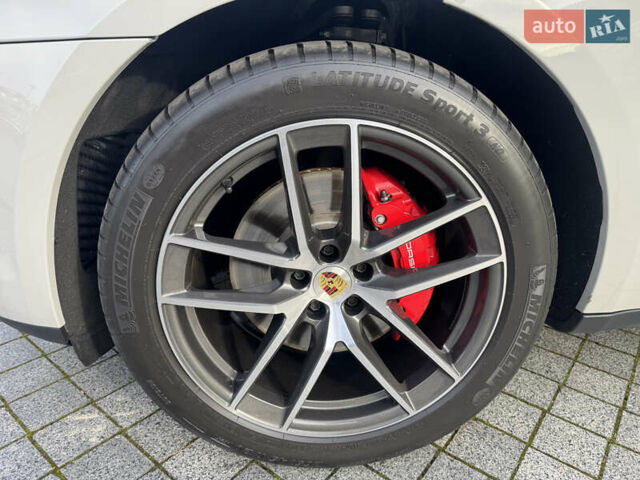Серый Порше Масан, объемом двигателя 2.89 л и пробегом 16 тыс. км за 94999 $, фото 8 на Automoto.ua