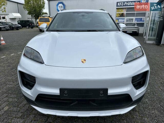 Порше Масан 2024 у Києві на Automoto.ua Сірий Порше Масан, об'ємом двигуна 0 л та пробігом 10 тис. км за 80500 $, фото 3 на Automoto.ua