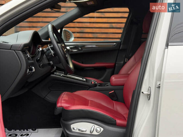 Серый Порше Масан, объемом двигателя 2.89 л и пробегом 16 тыс. км за 95000 $, фото 15 на Automoto.ua