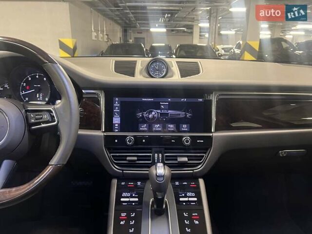 Серый Порше Масан, объемом двигателя 1.98 л и пробегом 11 тыс. км за 72563 $, фото 29 на Automoto.ua