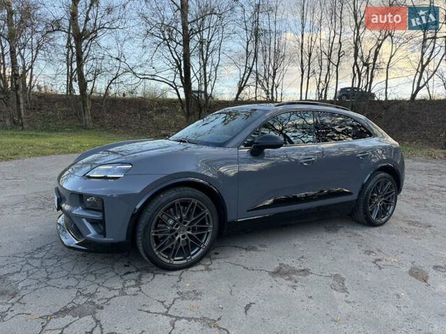 Серый Порше Масан, объемом двигателя 0 л и пробегом 15 тыс. км за 130546 $, фото 1 на Automoto.ua