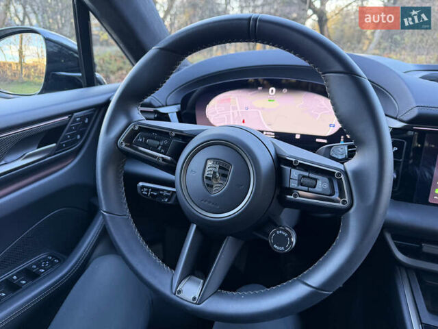 Серый Порше Масан, объемом двигателя 0 л и пробегом 15 тыс. км за 130546 $, фото 8 на Automoto.ua