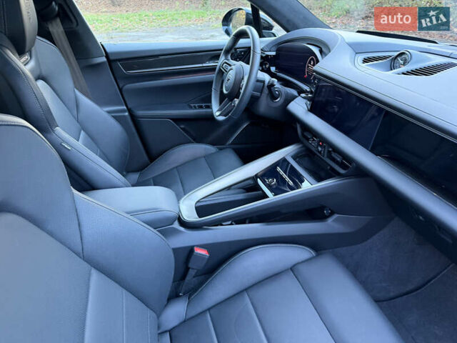 Серый Порше Масан, объемом двигателя 0 л и пробегом 15 тыс. км за 130546 $, фото 17 на Automoto.ua