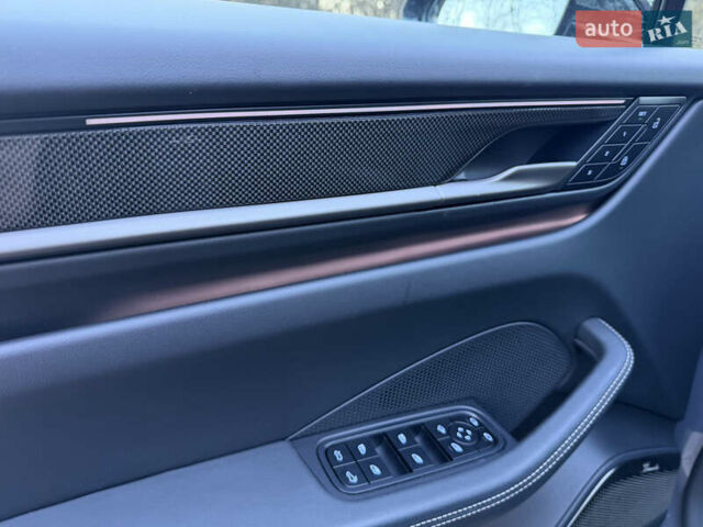 Серый Порше Масан, объемом двигателя 0 л и пробегом 15 тыс. км за 130546 $, фото 24 на Automoto.ua