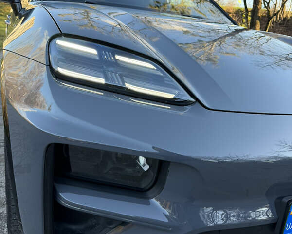 Серый Порше Масан, объемом двигателя 0 л и пробегом 15 тыс. км за 130546 $, фото 6 на Automoto.ua